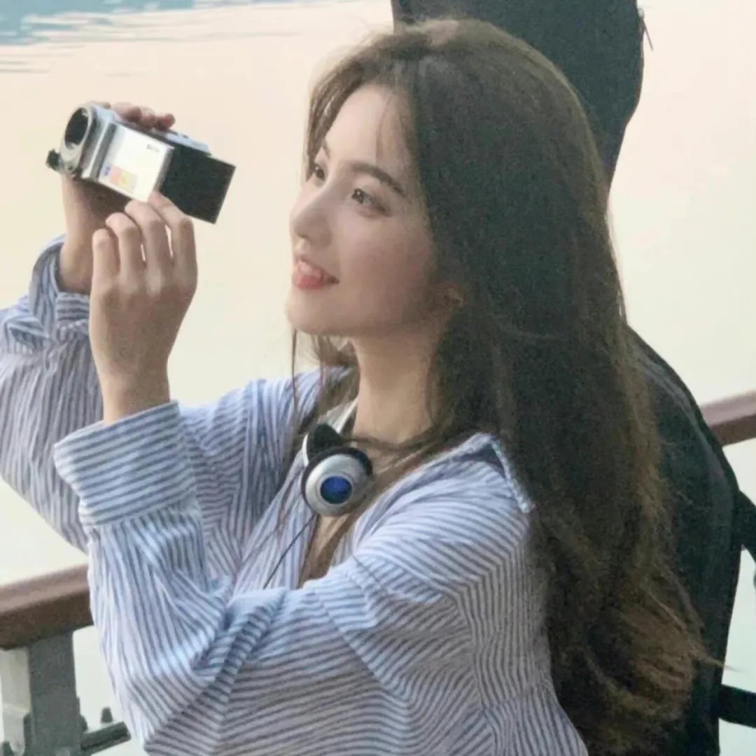 厄尔自助餐厅的女子天团